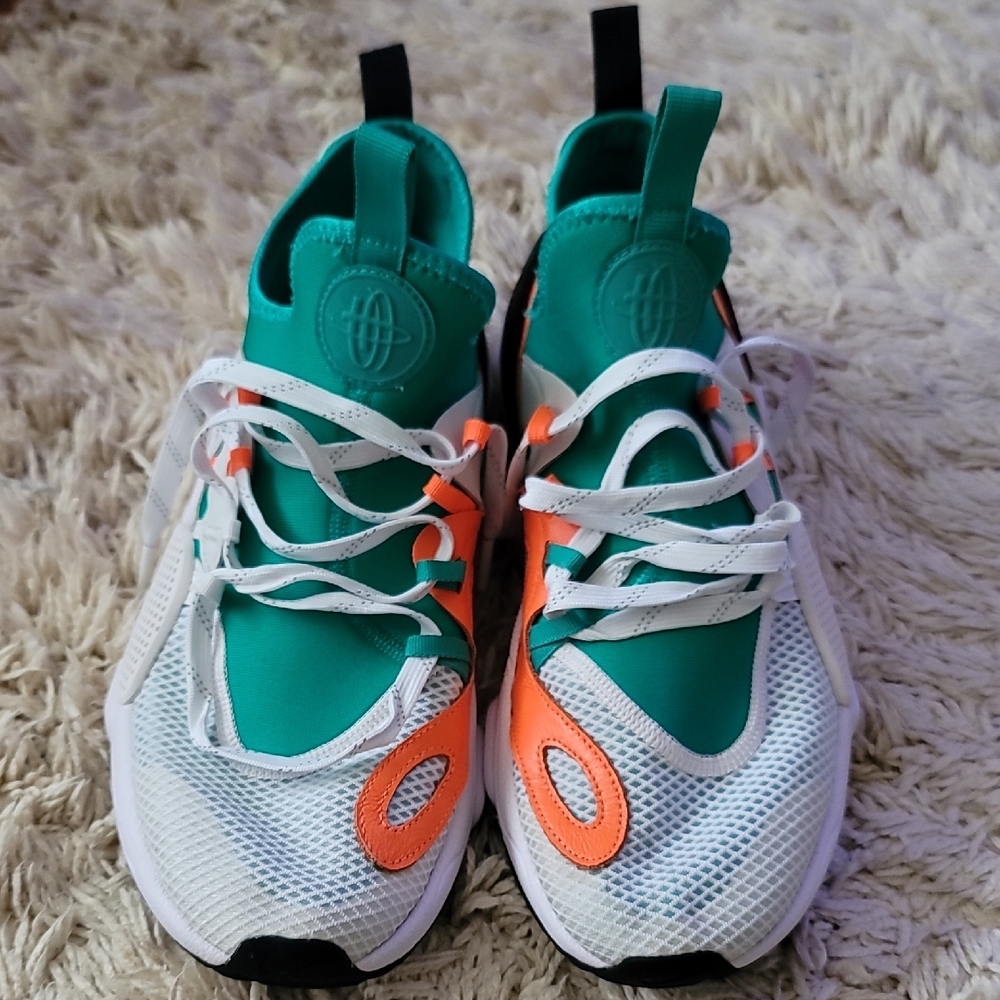 Nike Air Huarache E.D.G.E. TXT QS
BQ5206-100 White/Green Men's Sz 9.5